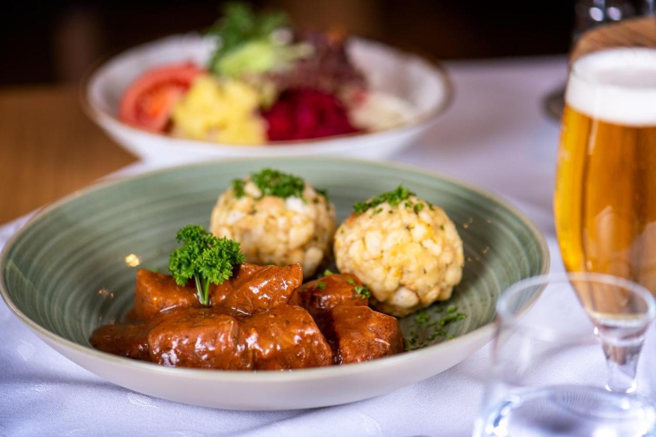 Pension Restaurant Dorfalm 莱奥冈 外观 照片