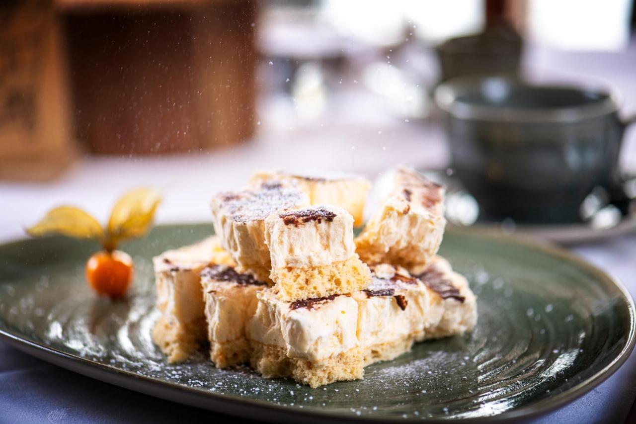 Pension Restaurant Dorfalm 莱奥冈 外观 照片