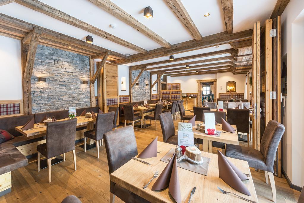 Pension Restaurant Dorfalm 莱奥冈 外观 照片