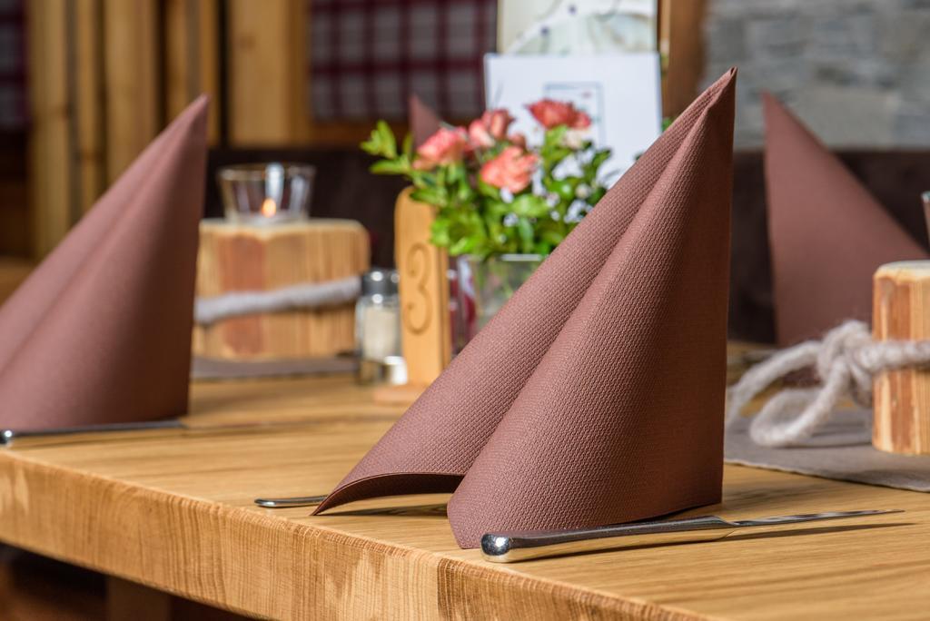 Pension Restaurant Dorfalm 莱奥冈 外观 照片