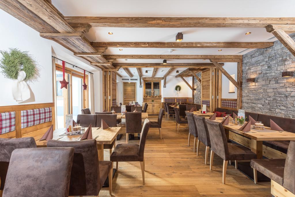 Pension Restaurant Dorfalm 莱奥冈 外观 照片