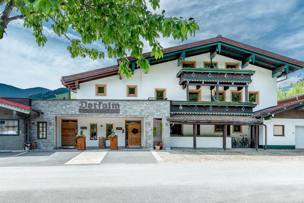 Pension Restaurant Dorfalm 莱奥冈 外观 照片